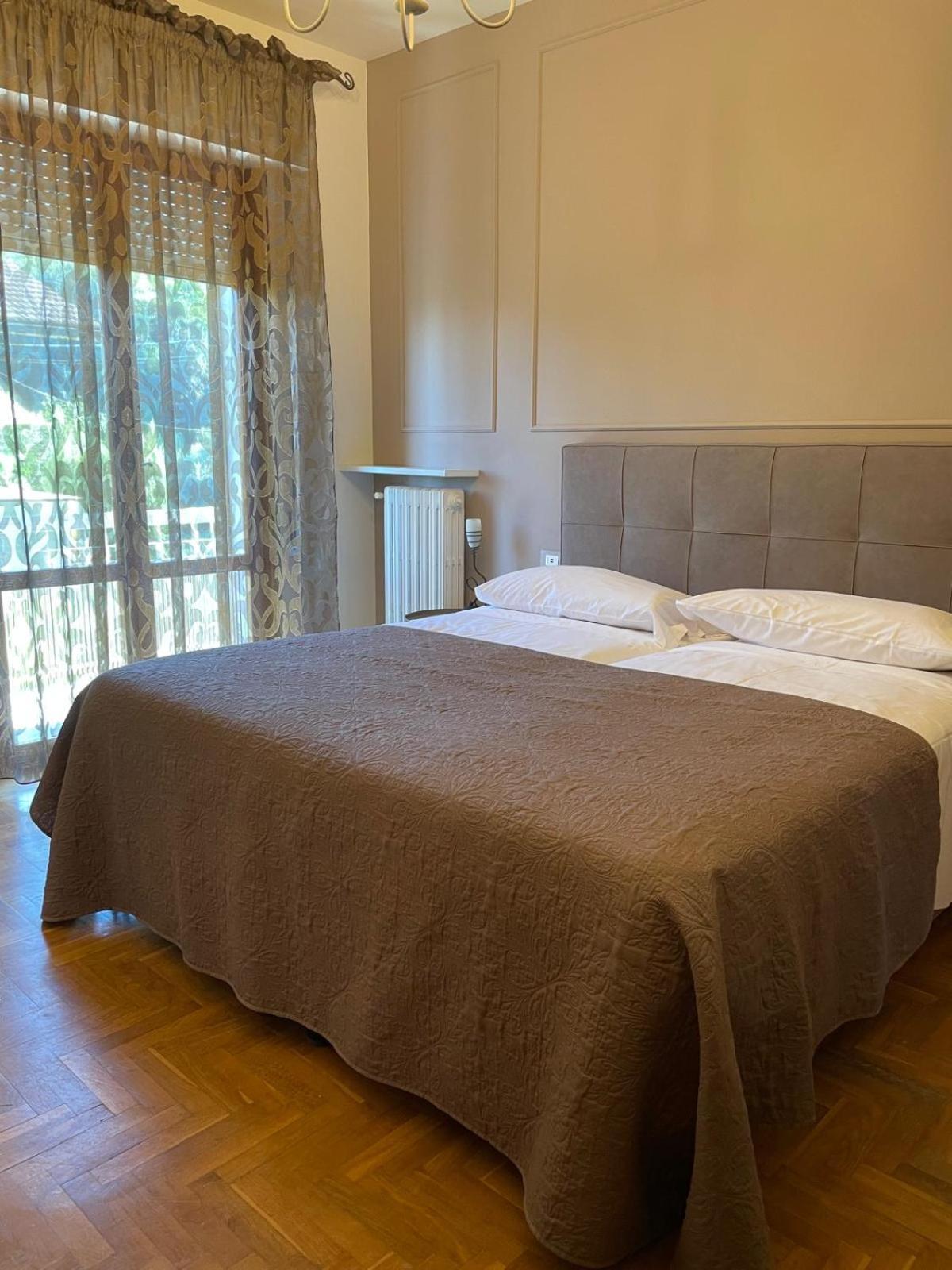 Residenza Sandrini Gambassi Terme Exteriör bild